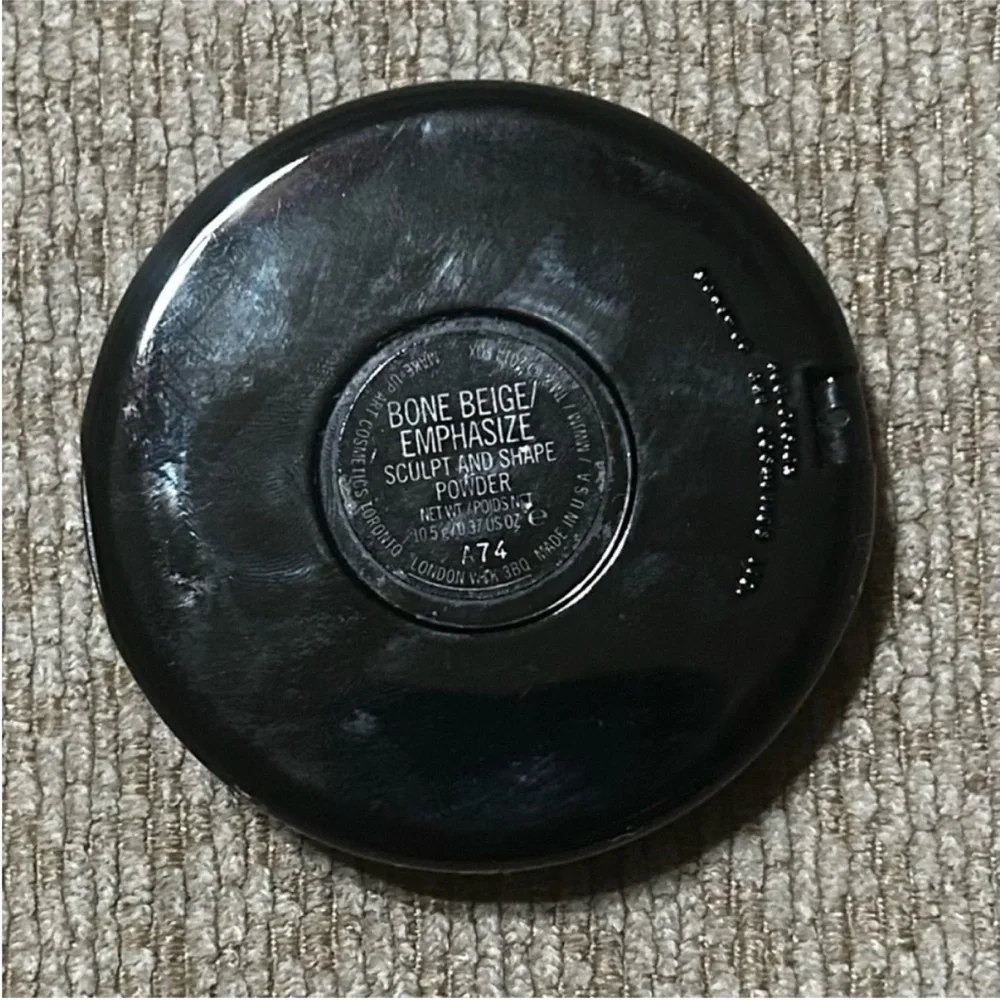 mac cosmetics Rocky horror picture show sculpt and shape powder